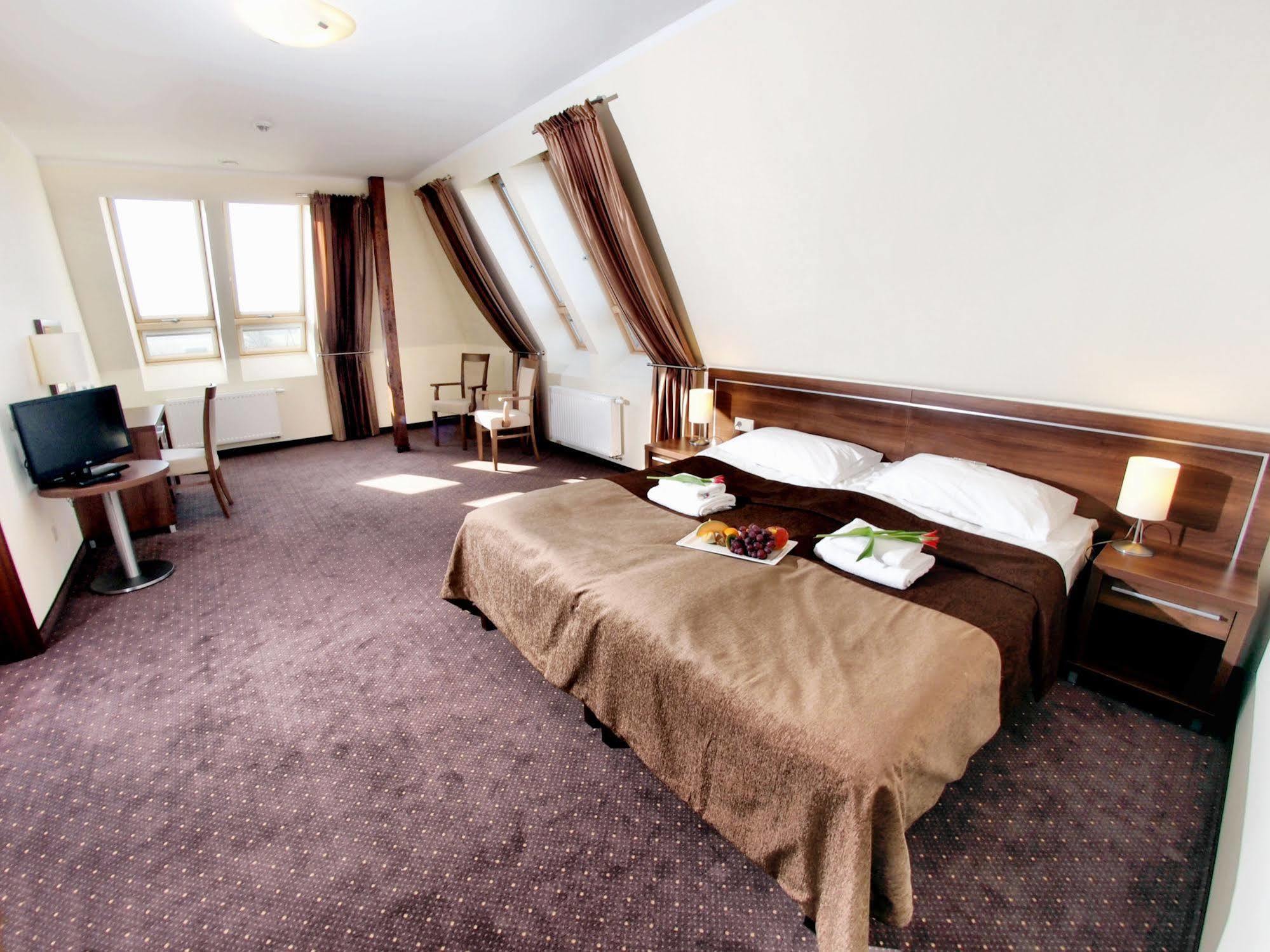 Hotel Austeria Conference & Spa Ciechocinek Eksteriør billede