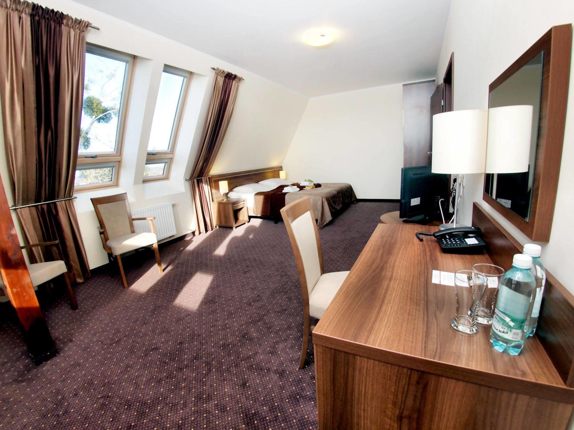 Hotel Austeria Conference & Spa Ciechocinek Eksteriør billede
